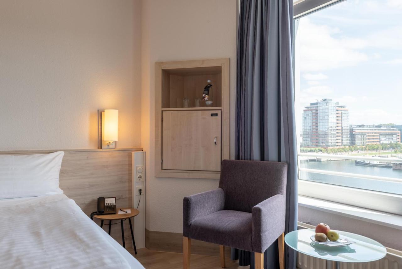 IntercityHotel Kiel Esterno foto
