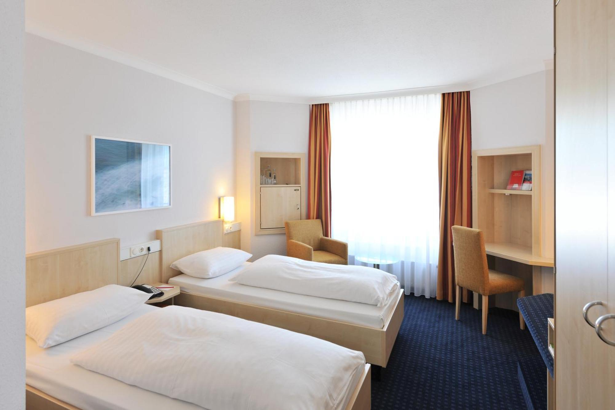 IntercityHotel Kiel Esterno foto